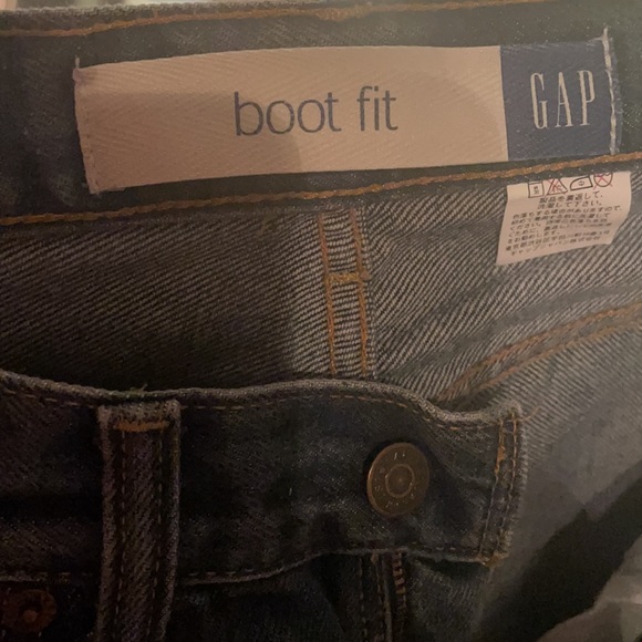 Men’s Bootleg Gap Jeans - Picture 3 of 3